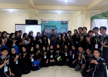 PELATIHAN KEPEMIMPINAN DAN ADMINISTRASI